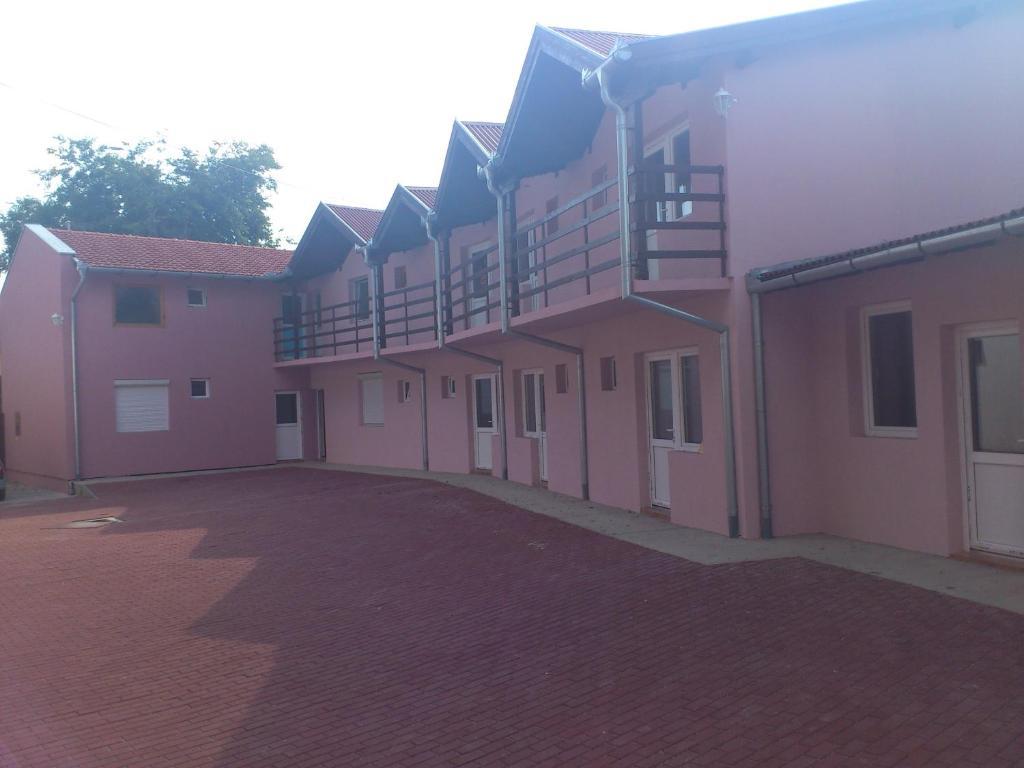 Inn Stefanija Subotica Buitenkant foto