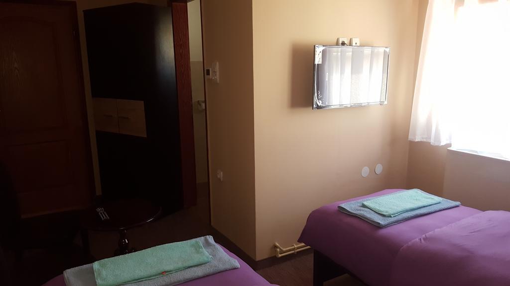 Inn Stefanija Subotica Buitenkant foto